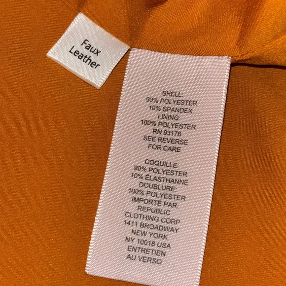 Philosophy faux suede mustard yellow mini skirt
SZ2 - Picture 3 of 7